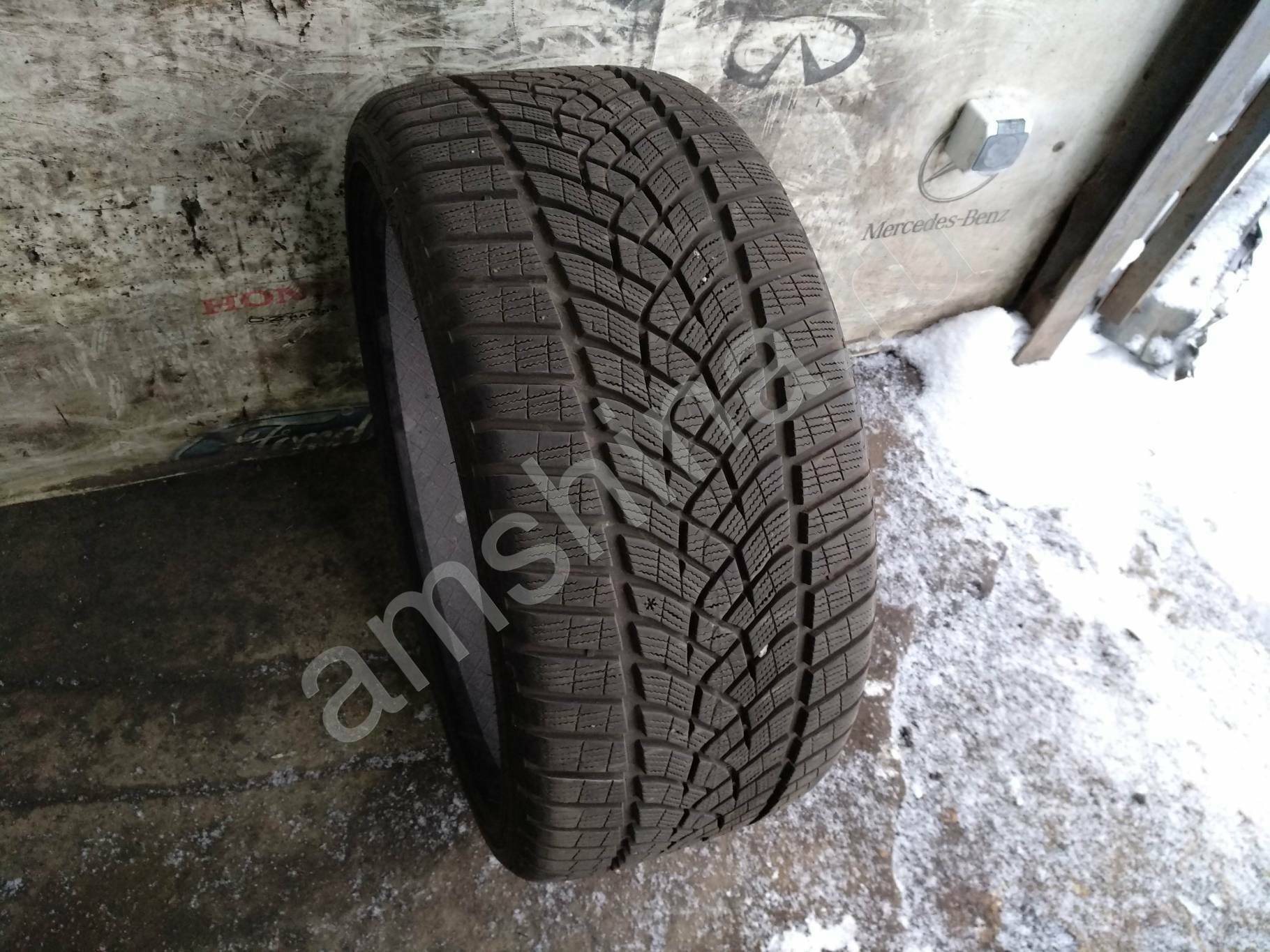 Шина 245/35 R19 Goodyear UltraGrip Performance+