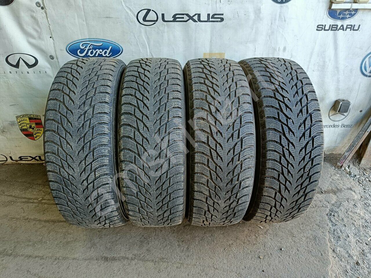 235 55 r20 nokian